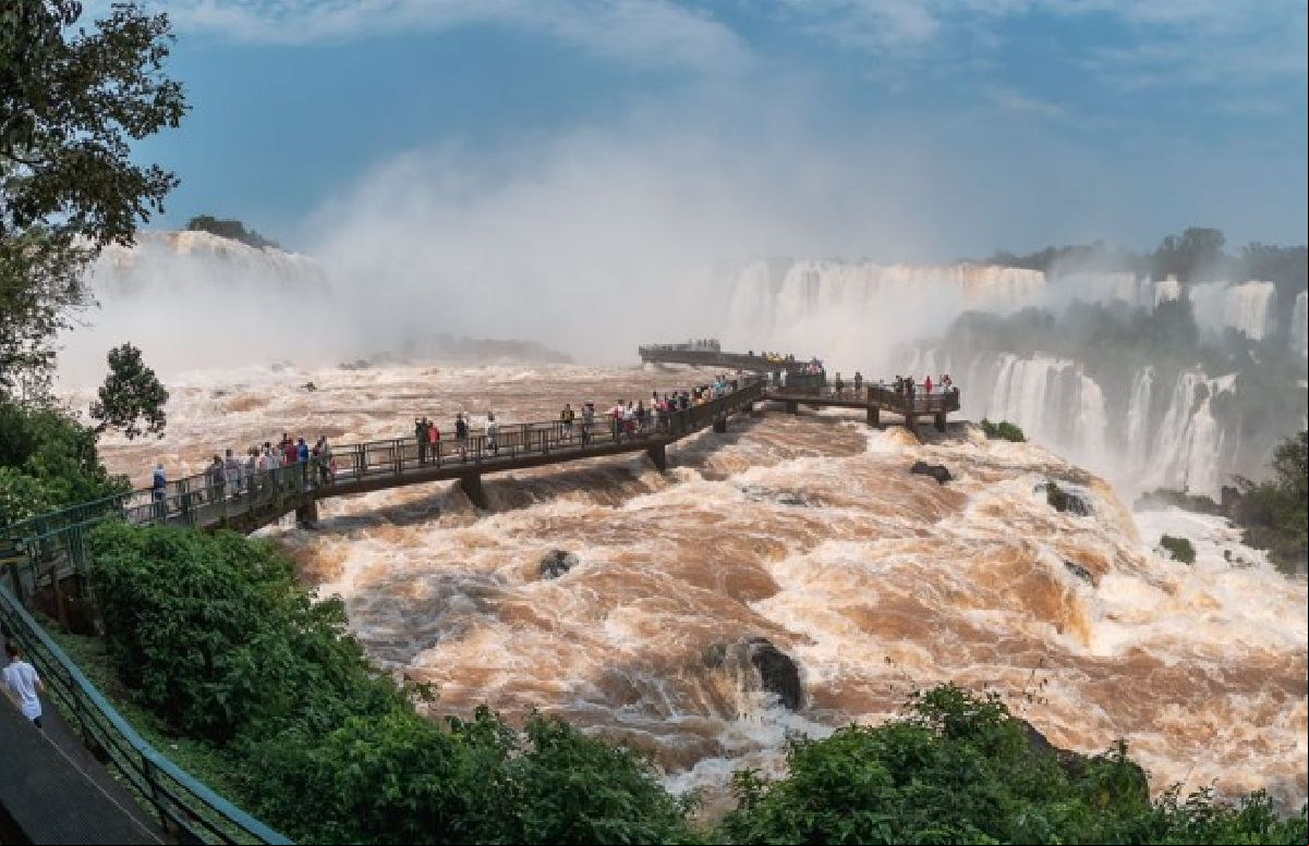Parque Nacional do Iguaçu encerra 2024 com a maior visitação de brasileiros da história